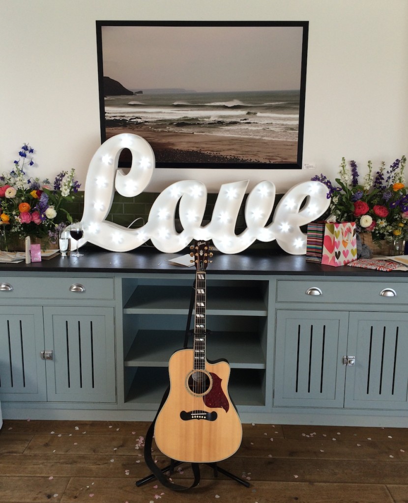 Image: Wedding Guitarist and Singer Cornwall