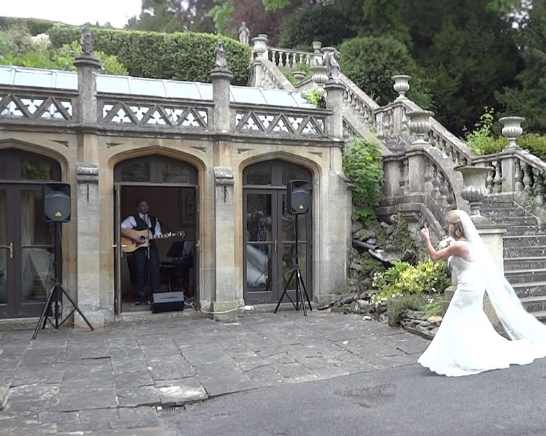 image: wedding guitarist